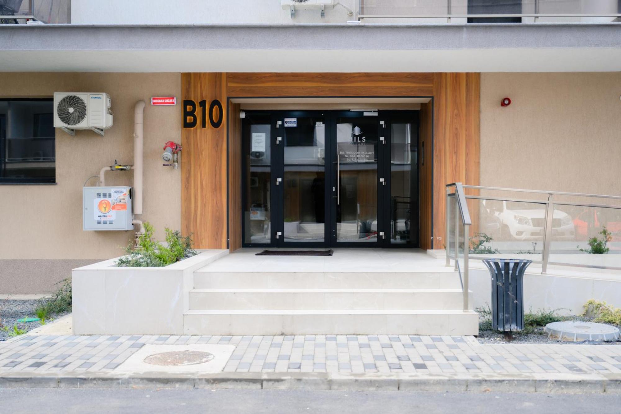 Charming Hideaway Inspired By El Profesor'S Intrigue Apartment Bucharest Exterior photo